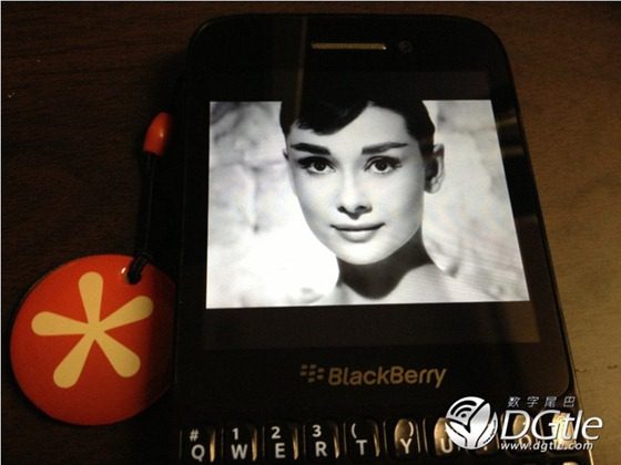Διέρρευσαν Τα Τεχνικά Χαρακτηριστικά Του BlackBerry R10, Φωτογραφίες Σε Μαύρο
