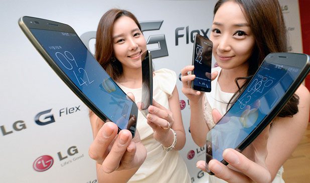 LG G Flex hands-on