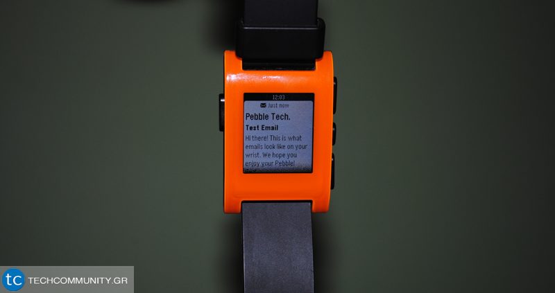 Pebble Smartwatch hands-on (4)