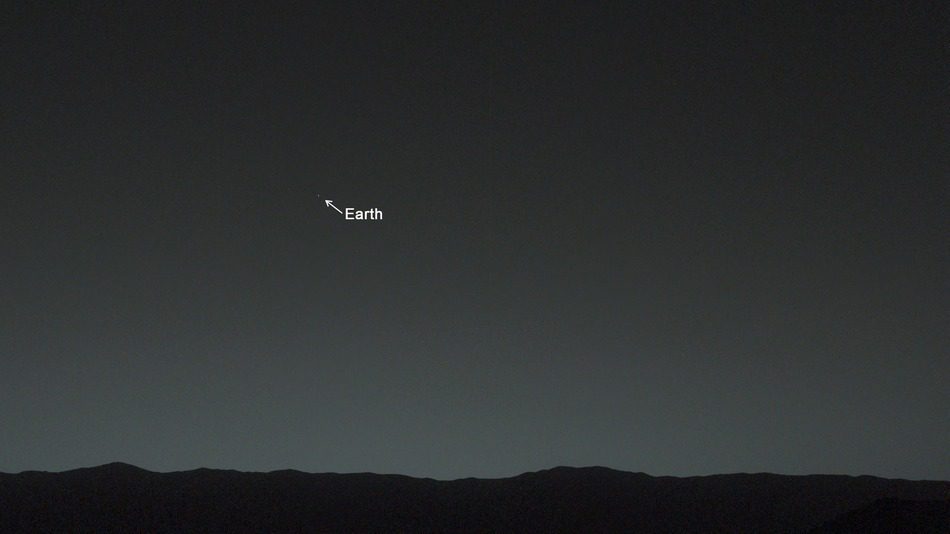 Η Πρώτη Φωτογραφία Του Curiosity Με Τη Γη Στον Ουρανό Του Άρη