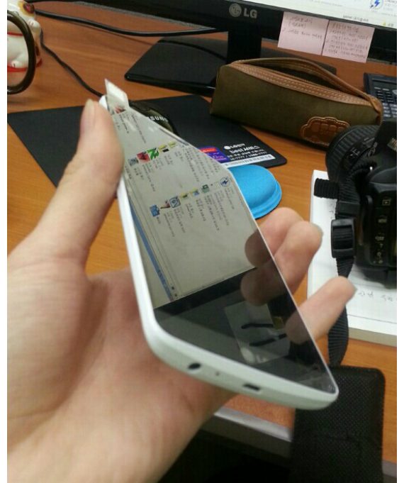 LG G3: Οι Πρώτες Φωτογραφίες Που Το Αποκαλύπτουν Ξεκάθαρα