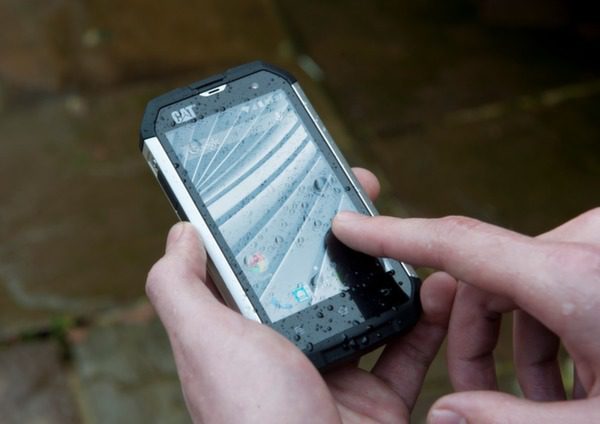 Το Cat B15Q Συνδυάζει Την Ανθεκτικότητα Με Το Android KitKat