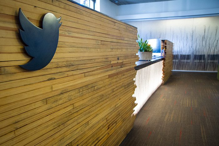 Twitter: Αποσύρεται Ο CEO Και Ο Περιορισμός Των DM