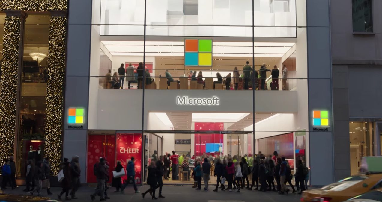 Microsoft Και Apple Σε Διαφήμιση Δείχνουν Τη Φιλία Τους